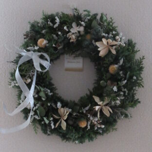 静かなクリスマスリース